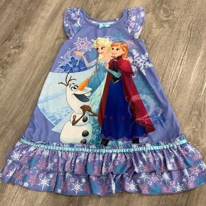Frozen Sz5/6 nightdress
